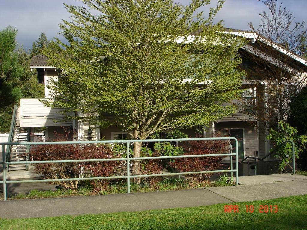 Quality Inn & Suites Bainbridge Island Exterior foto